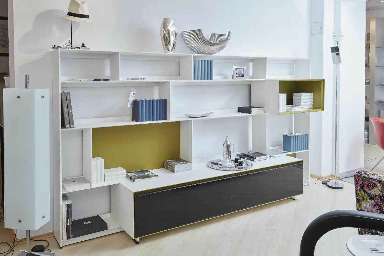 B&B Italia Wohnwände & Tv-Lowboards|Anbauwand Flat C Glas Schwarz Lackfarbe Gips