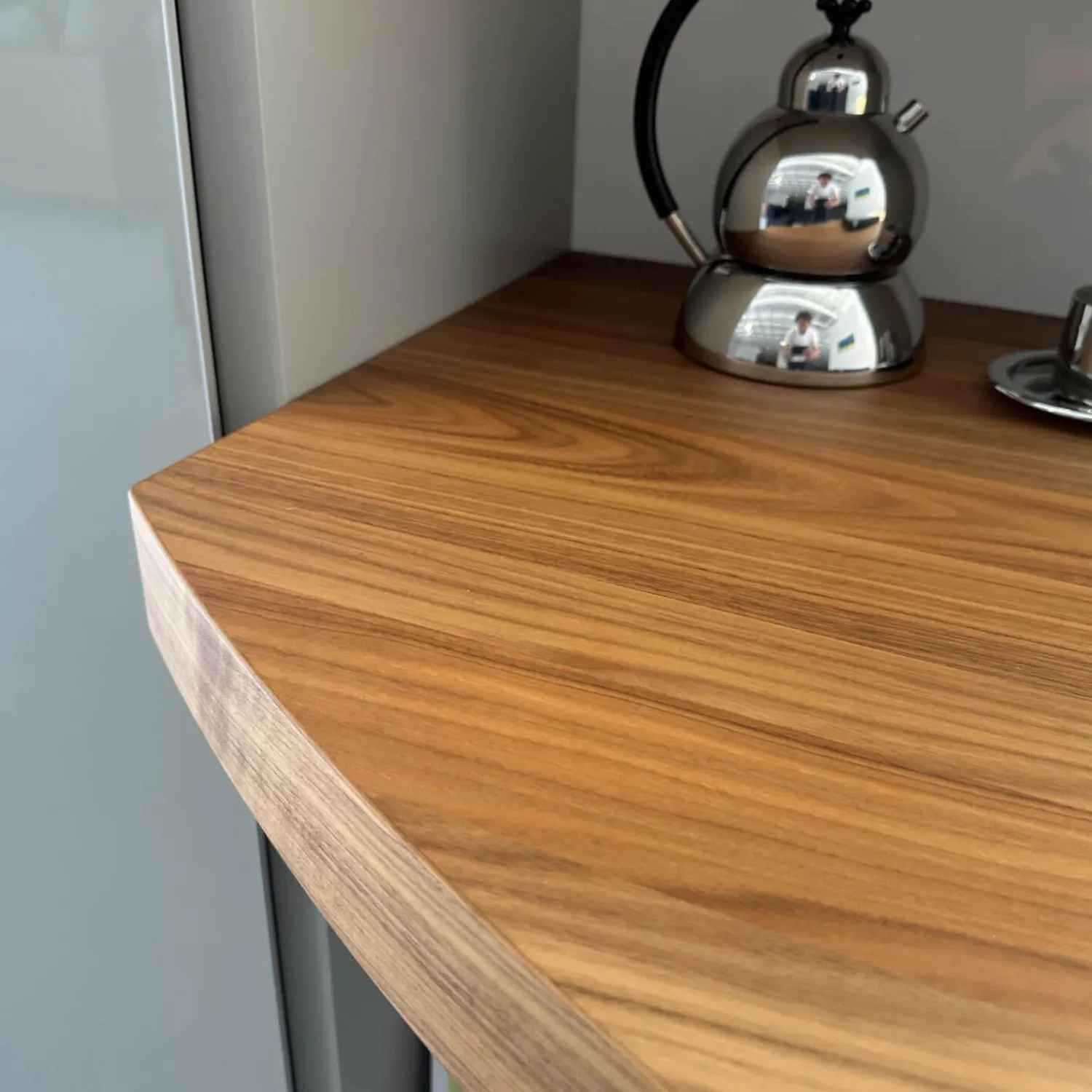 Hülsta Wohnwände & Tv-Lowboards|Anbauwand Mega Design Lack Seidengrau Grau Akzent Kernnussbaum