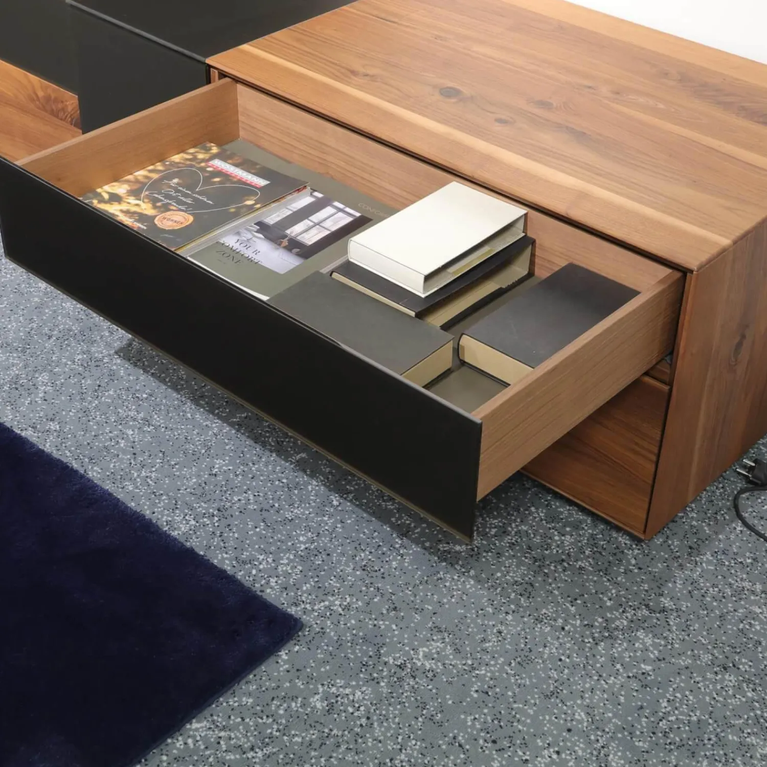 Wöstmann Wohnwände & Tv-Lowboards|Anbauwand NW 770 Amerikanischer Kernnussbaum Massiv Soft Gebürstet