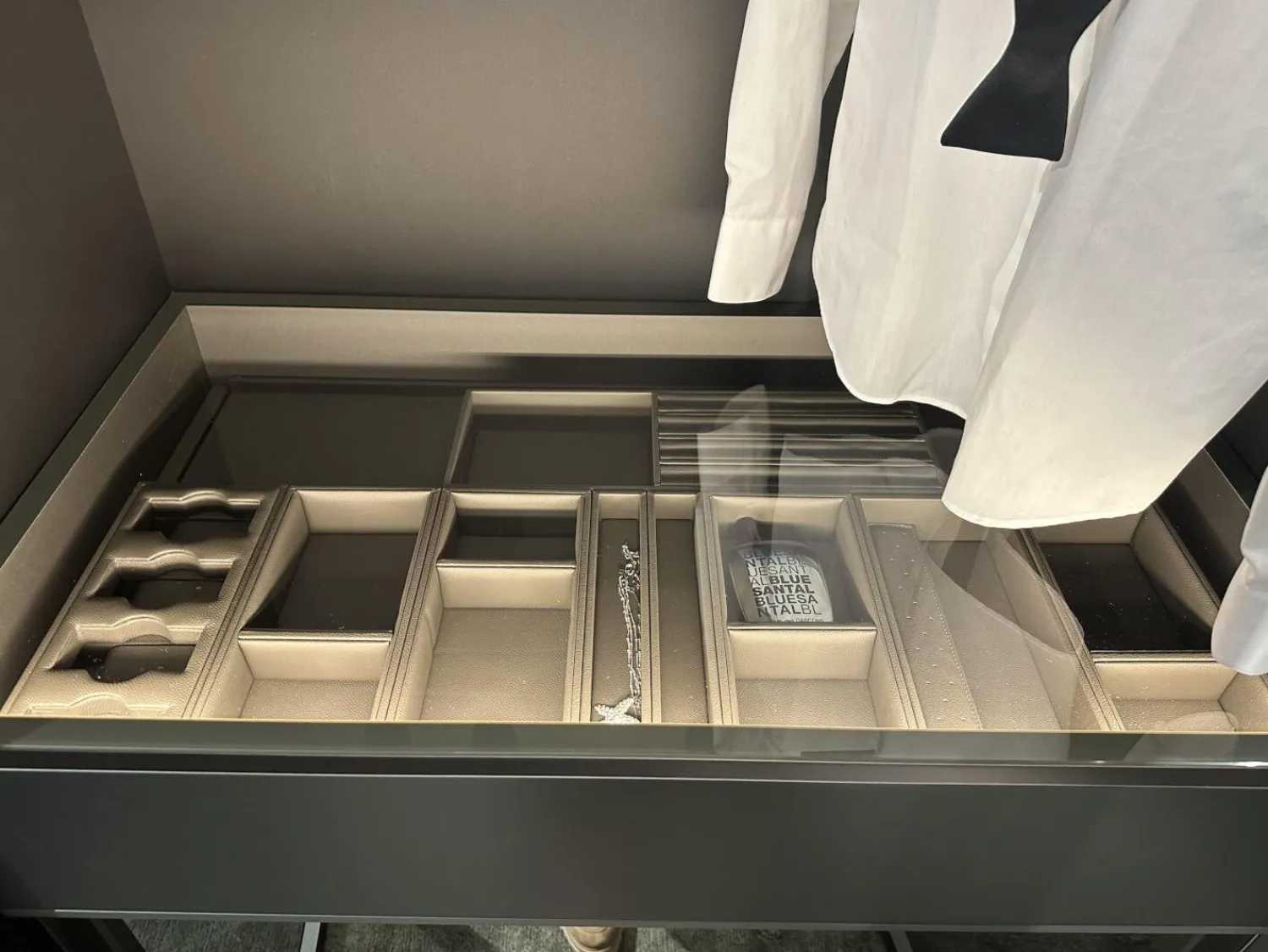 Poliform Kleiderschränke|Ankleide Senzafine Fitted Melamin Ardesia Grau Türen Metallisch Lackiert Bronzo 23 Grau Anthrazit Mit Beleuchtung