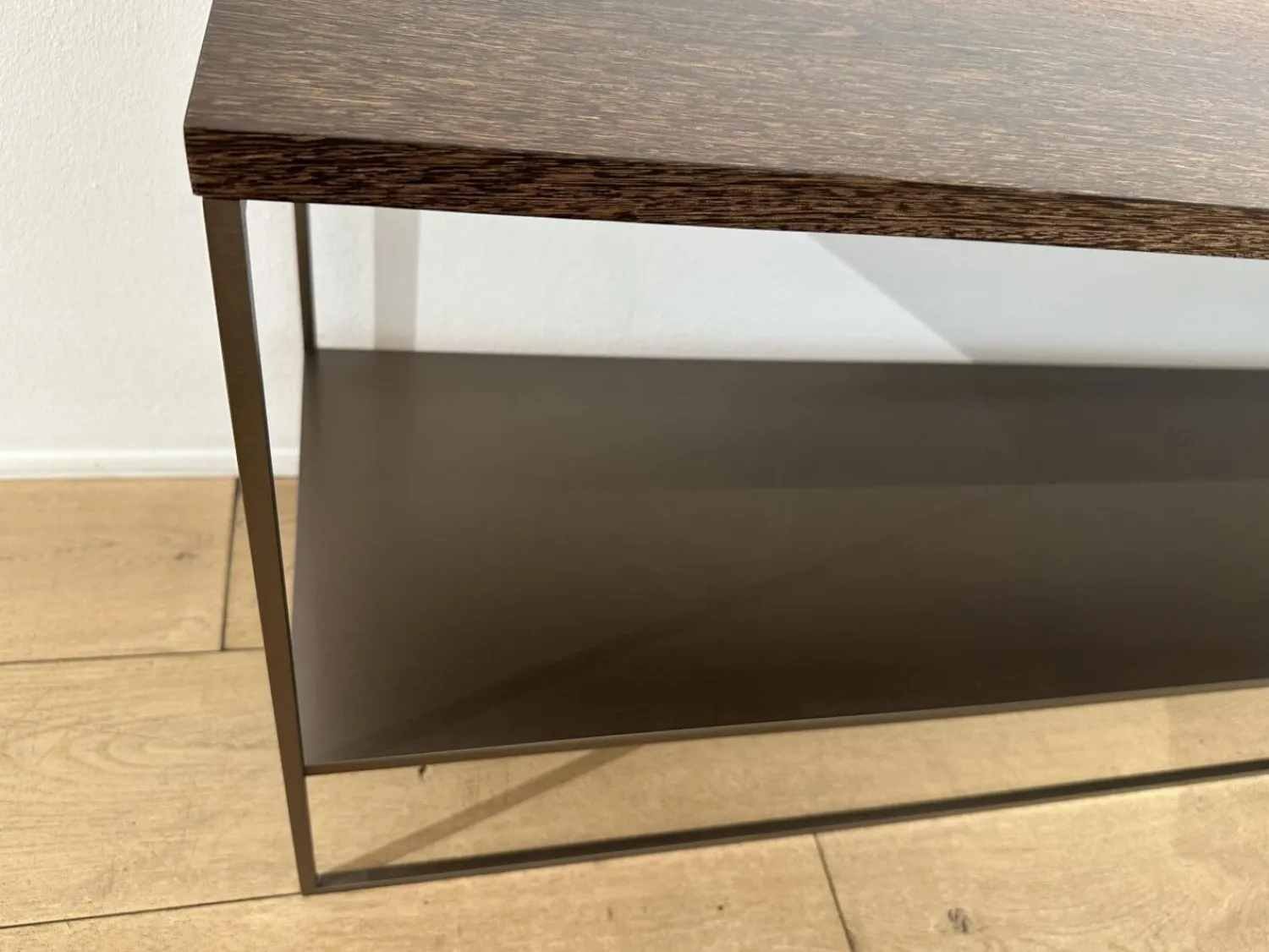 Minotti Beistelltische|Anstelltisch Calder Platte Sucupia Furnier Gestell Metall Bronze