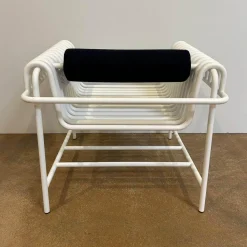 Blockbau Einzelstühle|Armlehnstuhl 22 24 Gestell Gebogenes Stahlrohr Verkehrsweiß Weiß Pulverbeschichtet Mit Rückenrolle