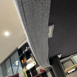 Minotti Einzelstühle|Armlehnstuhl Aston Dining Stoff Nasher 06 Navy Blau Grau Beine Esche Mokkafarbig Schwarz Lackiert