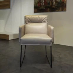 KFF Einzelstühle|Armlehnstuhl Leder Anilin Steingrau Gestell Schwarz