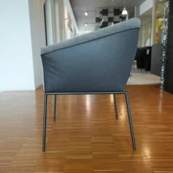 KFF Einzelstühle|Armlehnstuhl Milo Leder Glove Dolphin 451 Stoff Seven Grey 65 Gestell Metall Anthrazit M23