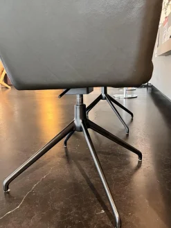 Willisau Stuhlsets|Armlehnstuhl Pendola Leder Select 235 Braun Grau Fußkreuz Metall Schwarz Pulverbeschichtet