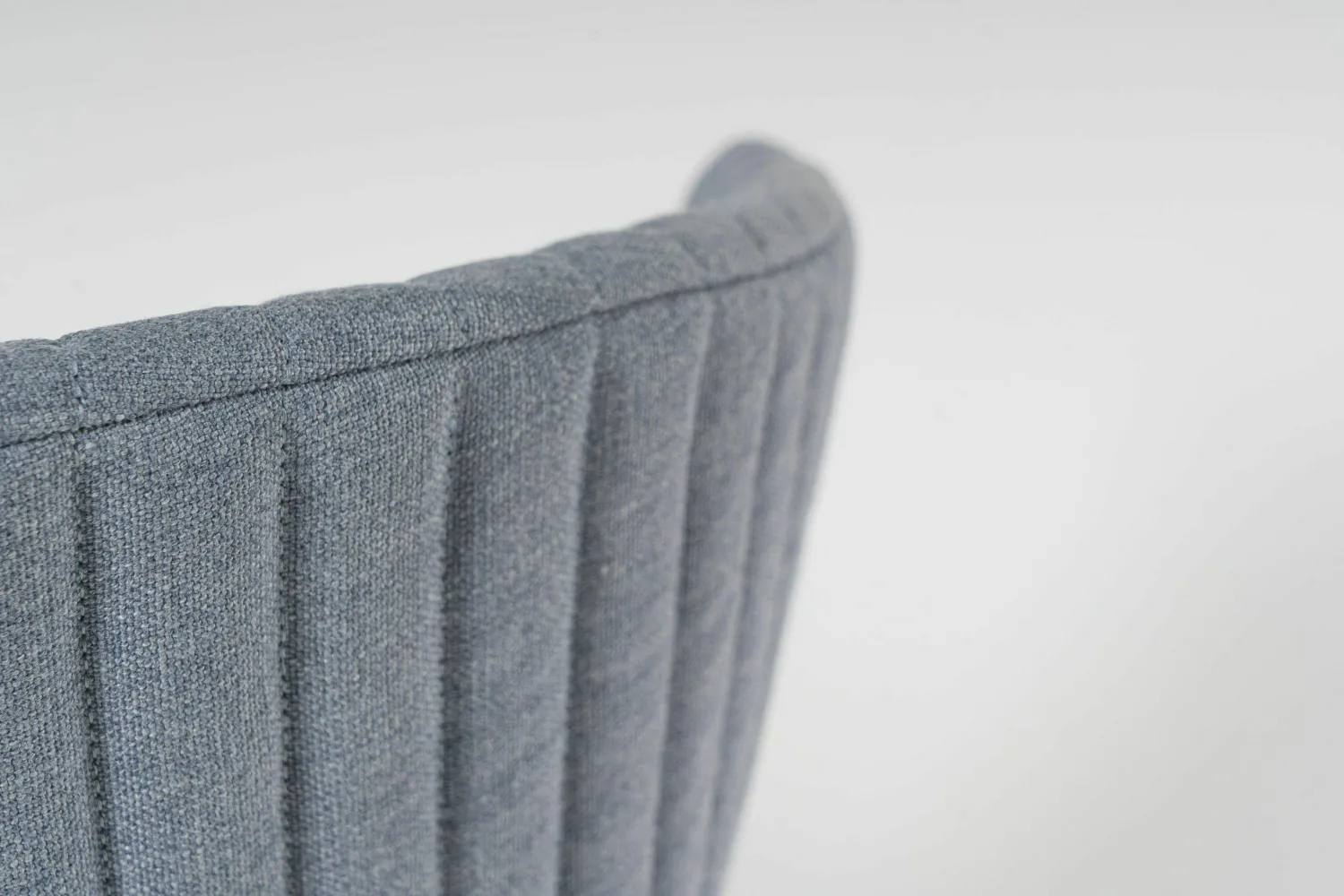 Fast Einzelstühle|Armlehnstuhl Ria 7603 Geflecht Erfoud River Range 3 Gestell Aluminium Weiss Mit Gesteppter Rückenlehne