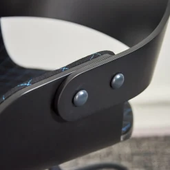 BD Barcelona Einzelstühle|Armlehnstuhl Showtime Bezug Breeze Z10 Black Schwarz Mit Blauen Nähten Schale Lackiert Schwarz Matt Gestell Anthrazit Matt Drehbar Ohne Armauflagen