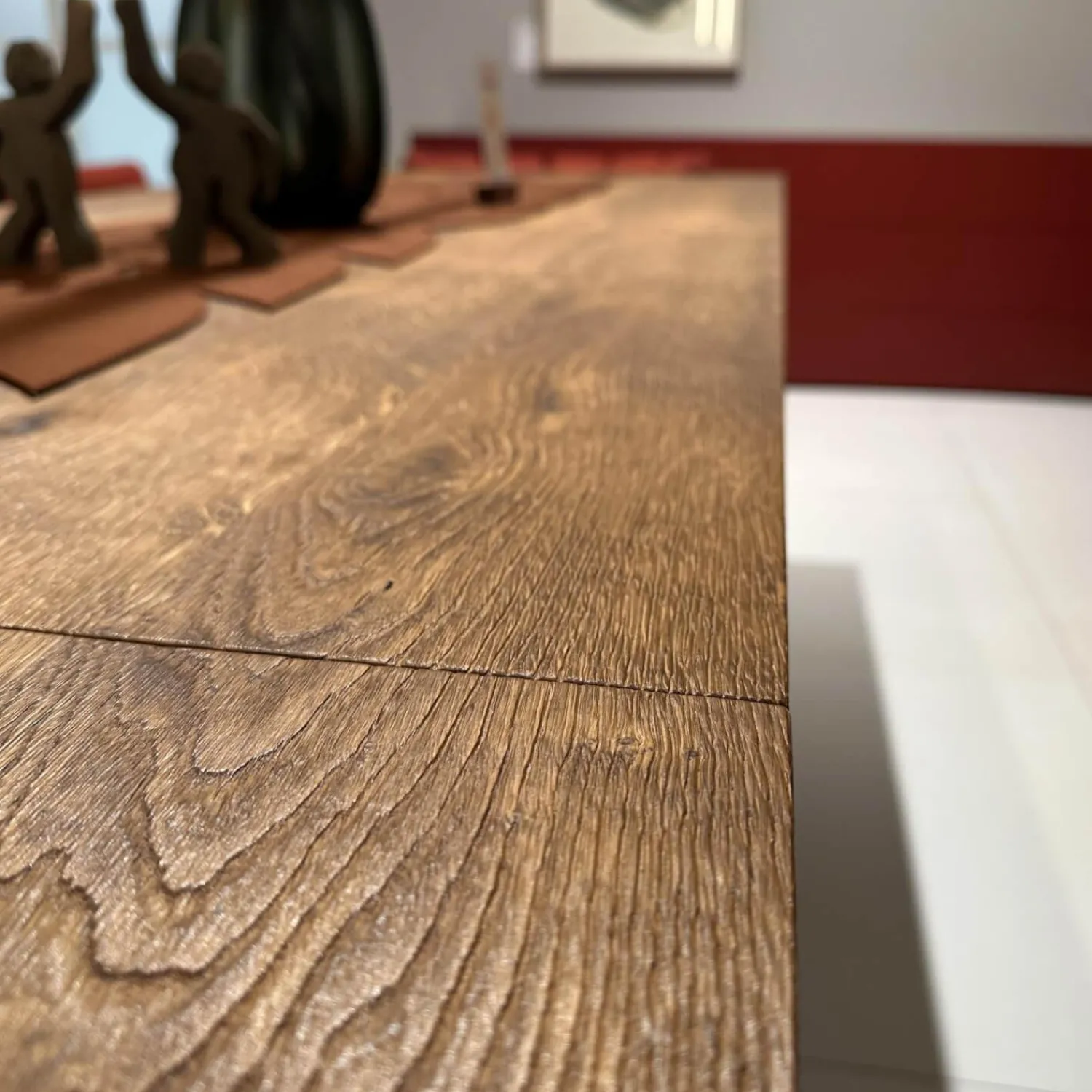 Janua Esstische|Ausziehtisch S600 Platte Eiche Geräuchert Natur Geölt Füße RAL 9005 Tiefschwarz Schwarz Pulverbeschichtet Matt