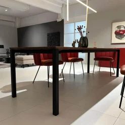 Janua Esstische|Ausziehtisch S600 Platte Eiche Geräuchert Natur Geölt Füße RAL 9005 Tiefschwarz Schwarz Pulverbeschichtet Matt