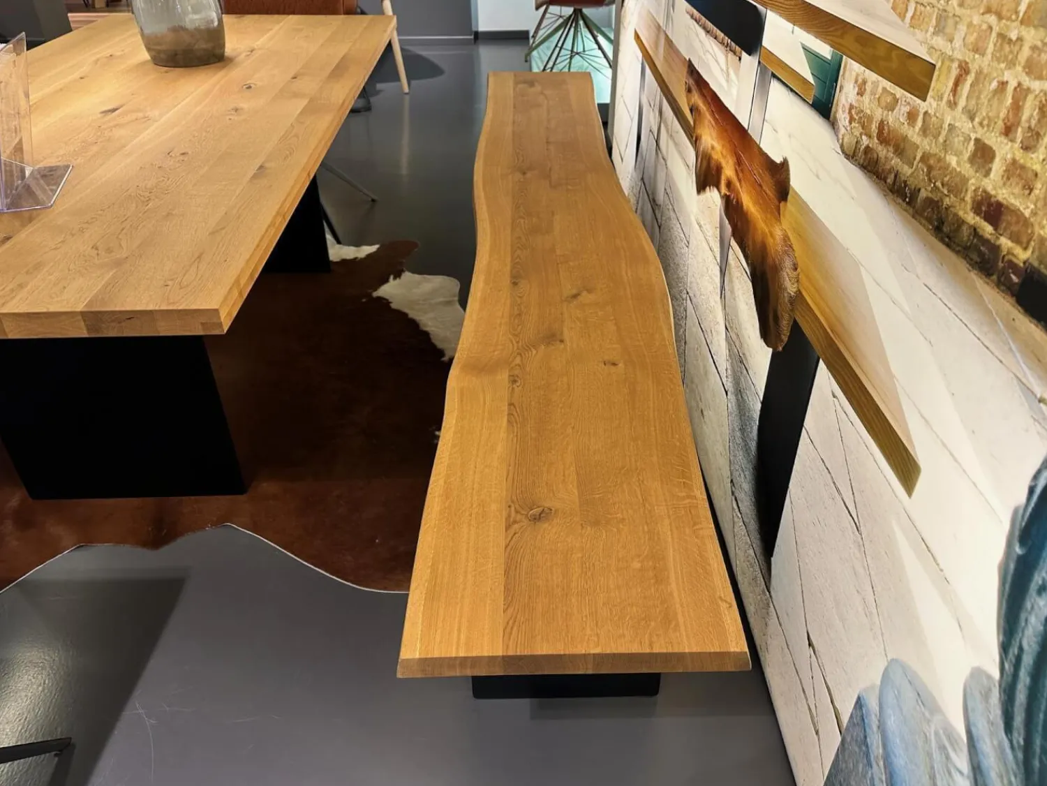 Contur Bänke|Bank 3100 Eiche Astig Braun Pigmentiert Waldkante Gestell Rohstahl Mit Arbeitsspuren