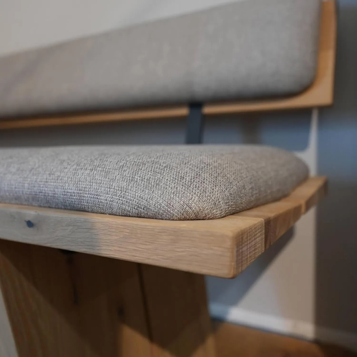 Venjakob Bänke|Bank Impuls P6 Oxford Uni Beige Grau Gestell Wildeiche Hell Geölt Bügel Metall Anthrazit Matt