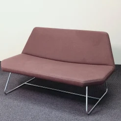 Girsberger Bänke|Bank Otto Bezug Braun Gestell Stahl