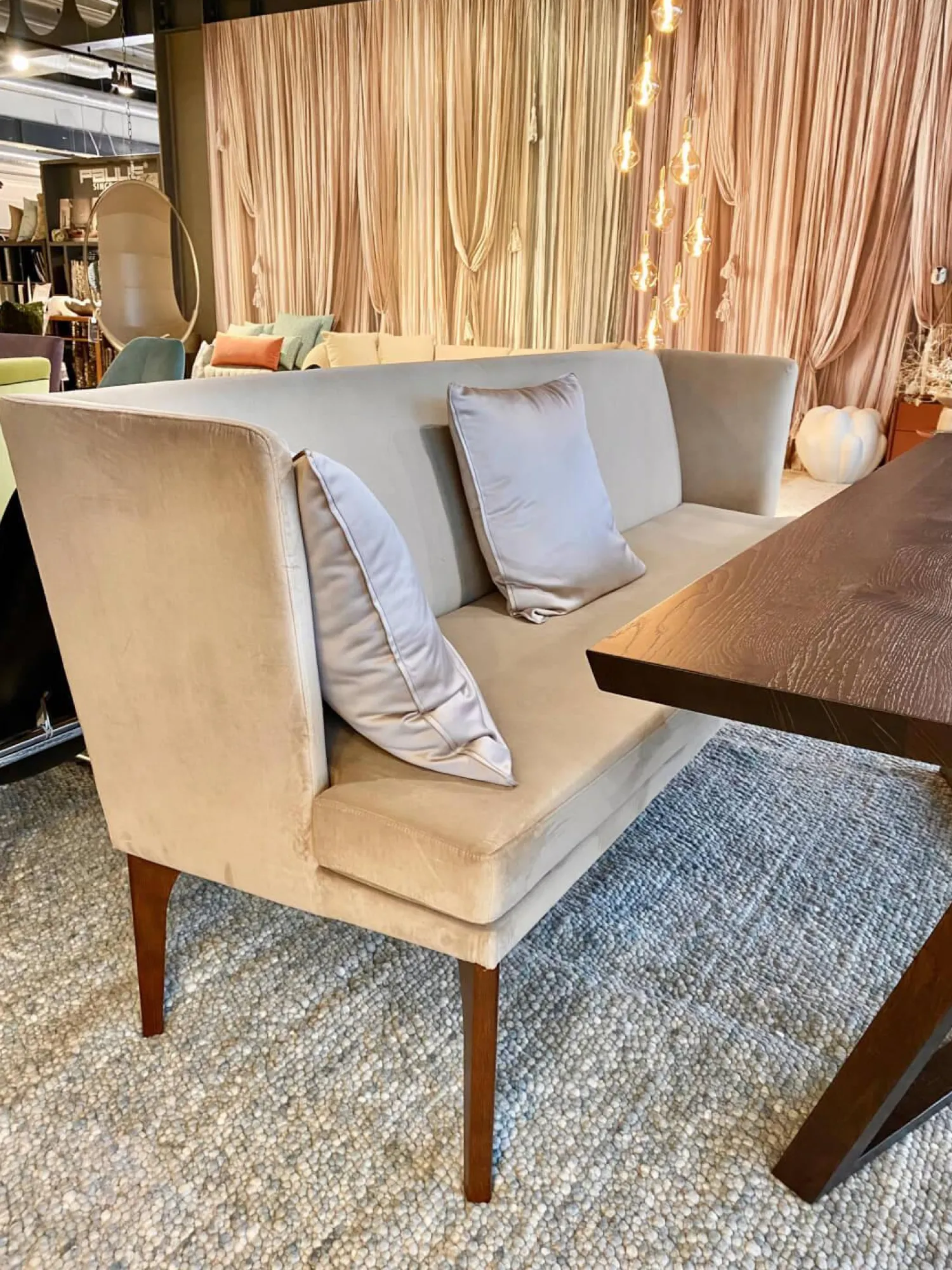 Jab Anstoetz Bänke|Bank Polo Dining Bezug Stoff JAB-1-6847-020 Lennox Beige Gestell Walnuss Natur Geölt