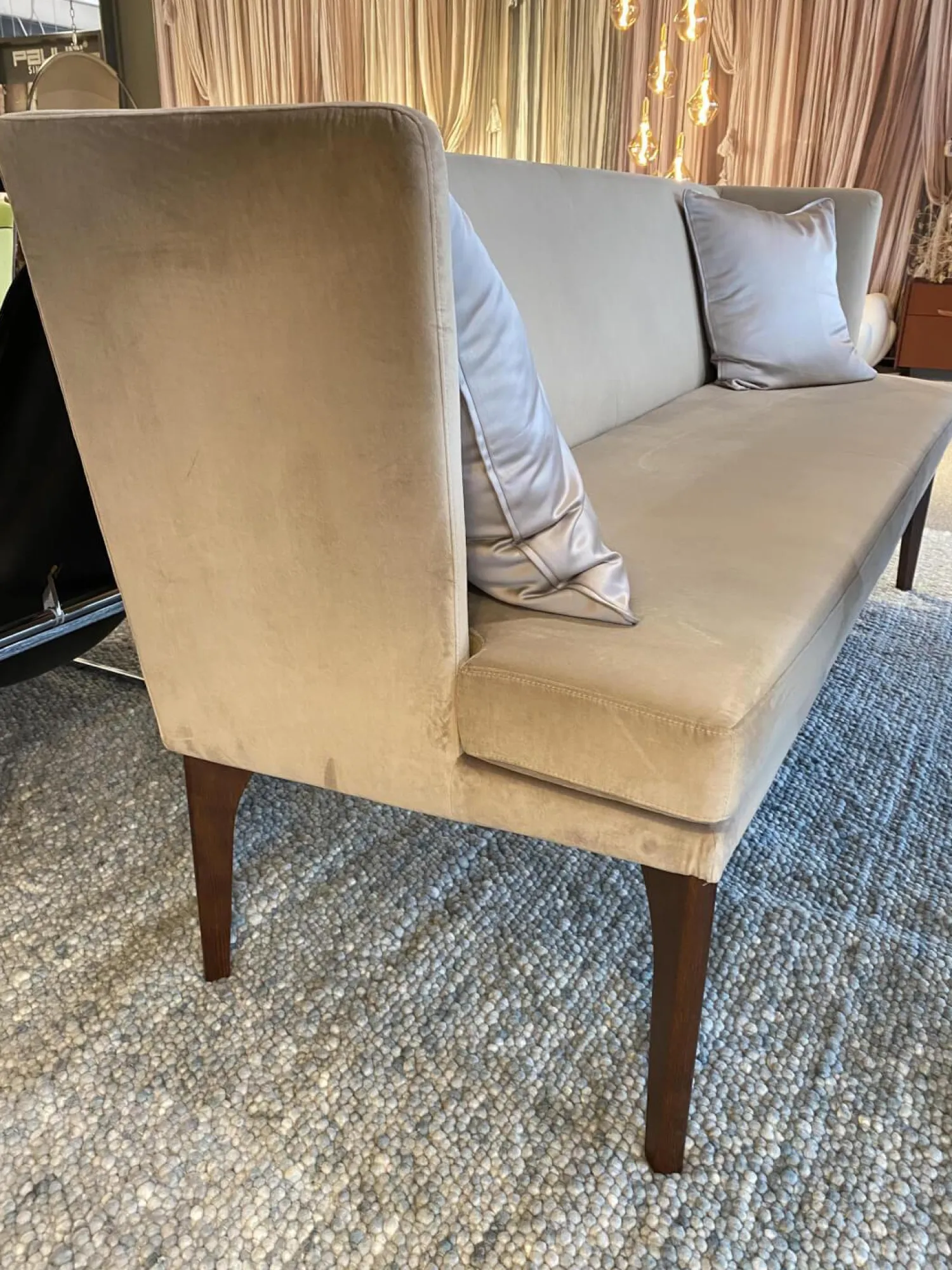 Jab Anstoetz Bänke|Bank Polo Dining Bezug Stoff JAB-1-6847-020 Lennox Beige Gestell Walnuss Natur Geölt