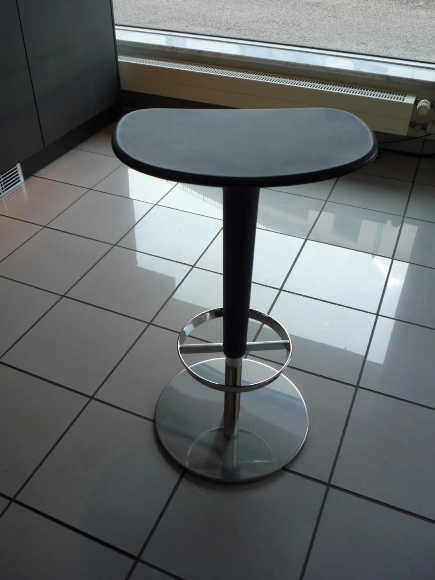 Arper Barhocker & Barstühle|Barhocker Babar Art. 1753 Mit Ledersitzfläche Und Edelstahl Gestell