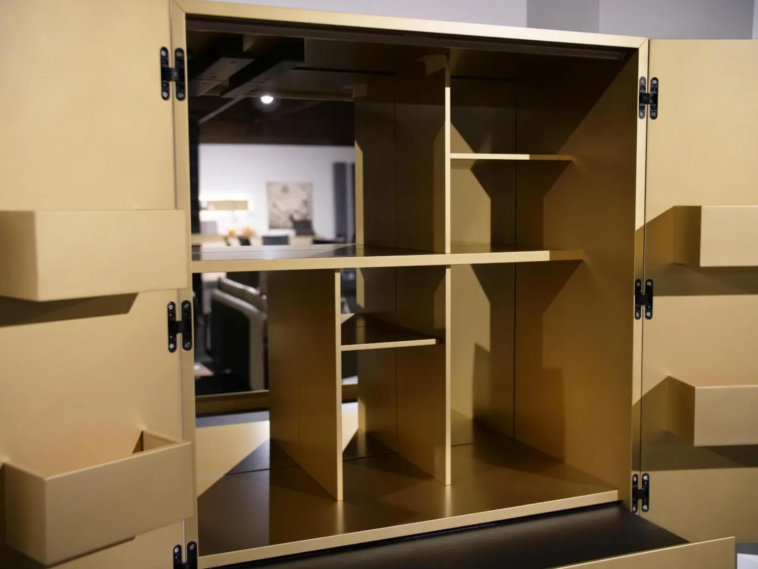 Sudbrock Vitrinen & Highboards|Barschrank Contur 3900 Lack 423 Gold Gebürstet Gestell Metall Anthrazit Schwarz