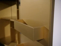 Sudbrock Vitrinen & Highboards|Barschrank Contur 3900 Lack 423 Gold Gebürstet Gestell Metall Anthrazit Schwarz