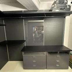 Molteni & C Kleiderschränke|Begehbarer Kleiderschrank Walk In Lack Cartap Anthrazit Befestigungsprofil Aluminium Natur