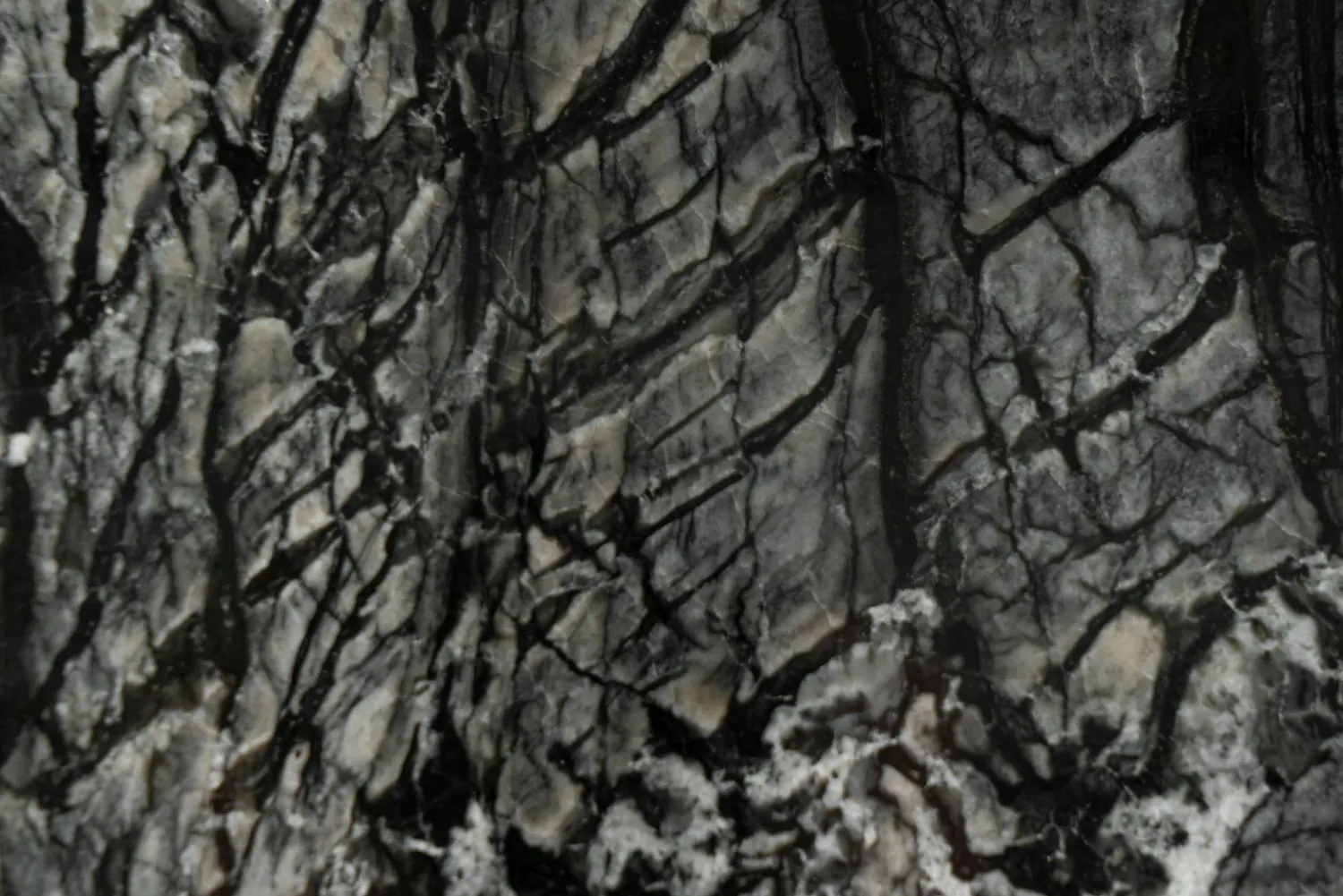 Meridiani Beistelltische|Beistelltisch Adrian 50R Platte Marmor Kenya MR2 Gestell Schwarz Matt Lackiert