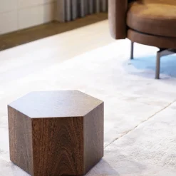 Minotti Beistelltische|Beistelltisch Aeron Sechseckig Nerzfarbig Getöntes Sucupira Furnier Höhe 23cm