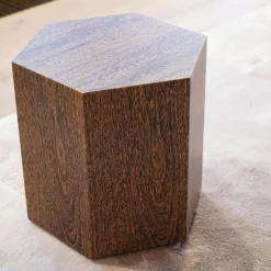 Minotti Beistelltische|Beistelltisch Aeron Sechseckig Nerzfarbig Getöntes Sucupira Furnier Höhe 34cm