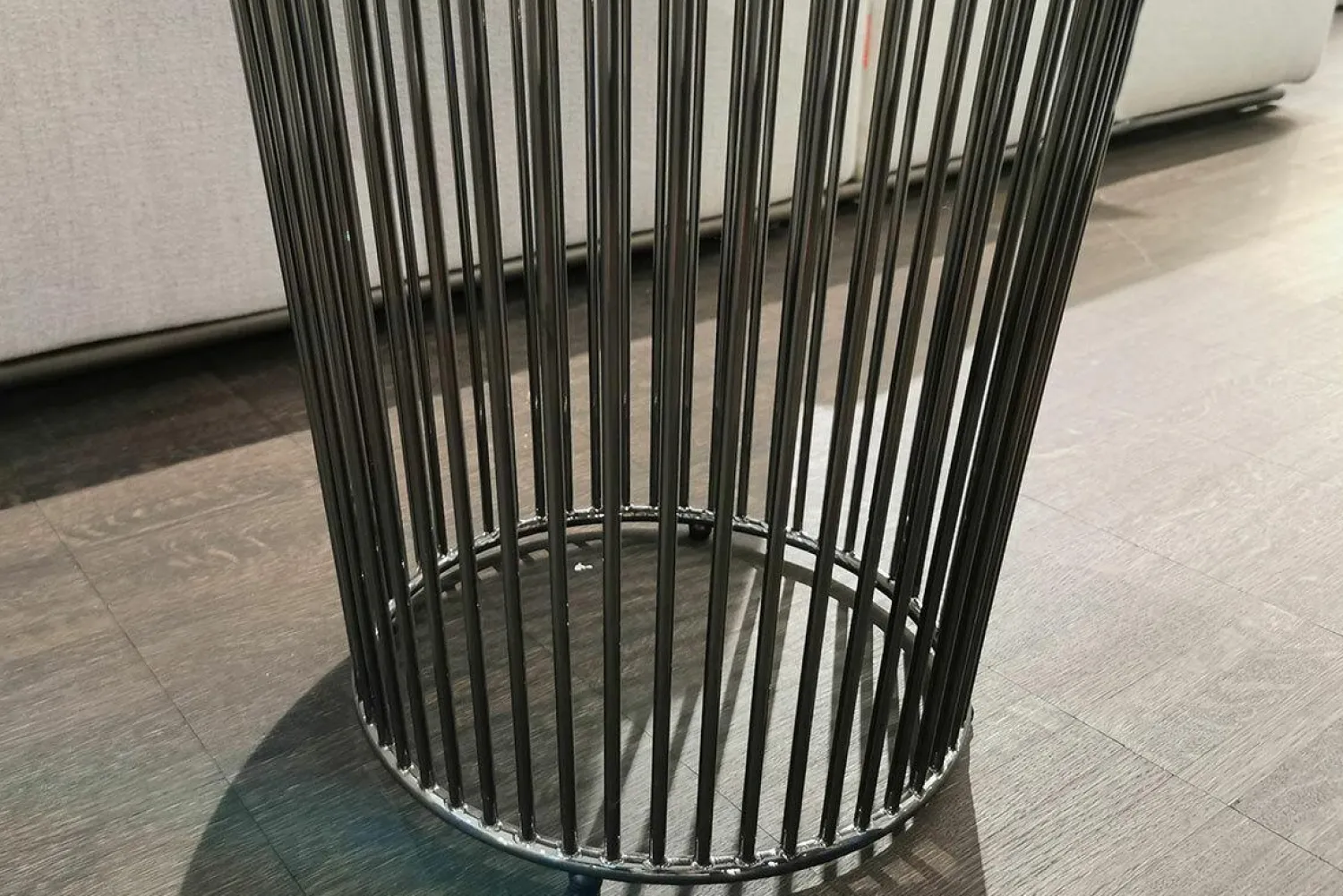 Flexform Beistelltische|Beistelltisch Berry Platte Keramik Hafer Grau Gestell Schwarzchrom