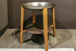 Flexform Beistelltische|Beistelltisch Cabare Material Nussbaum Canaletto Tablett Metall Satiniert