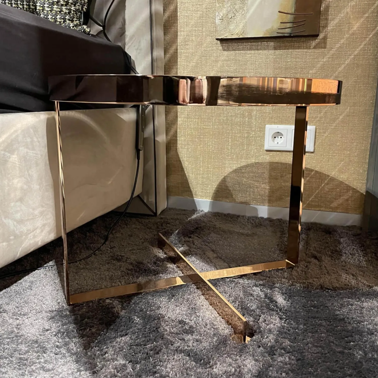 Christine Kröncke Beistelltische|Beistelltisch Cross Platte Schutzlackiert Anthrazit Schwarzstahl Matt Gestell Metall Rose