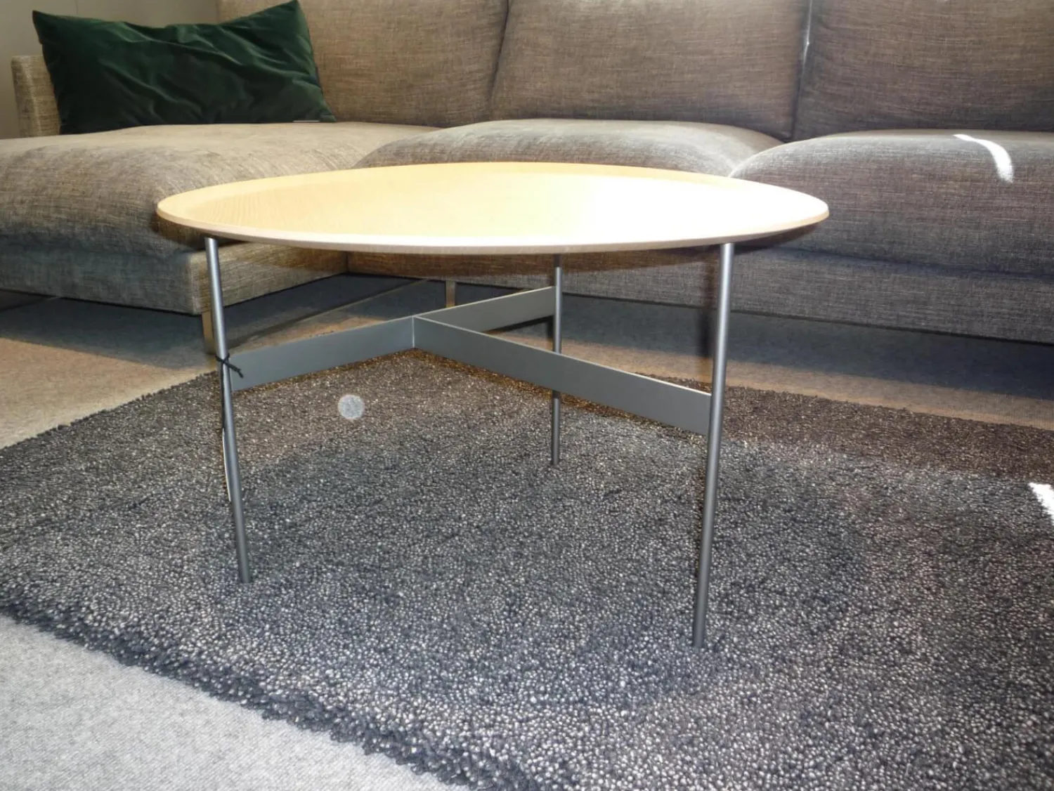 B&B Italia Beistelltische|Beistelltisch Formiche FR67 Platte Eiche Hell Gebürstet Gestell Hartzinnfarben Lackiert