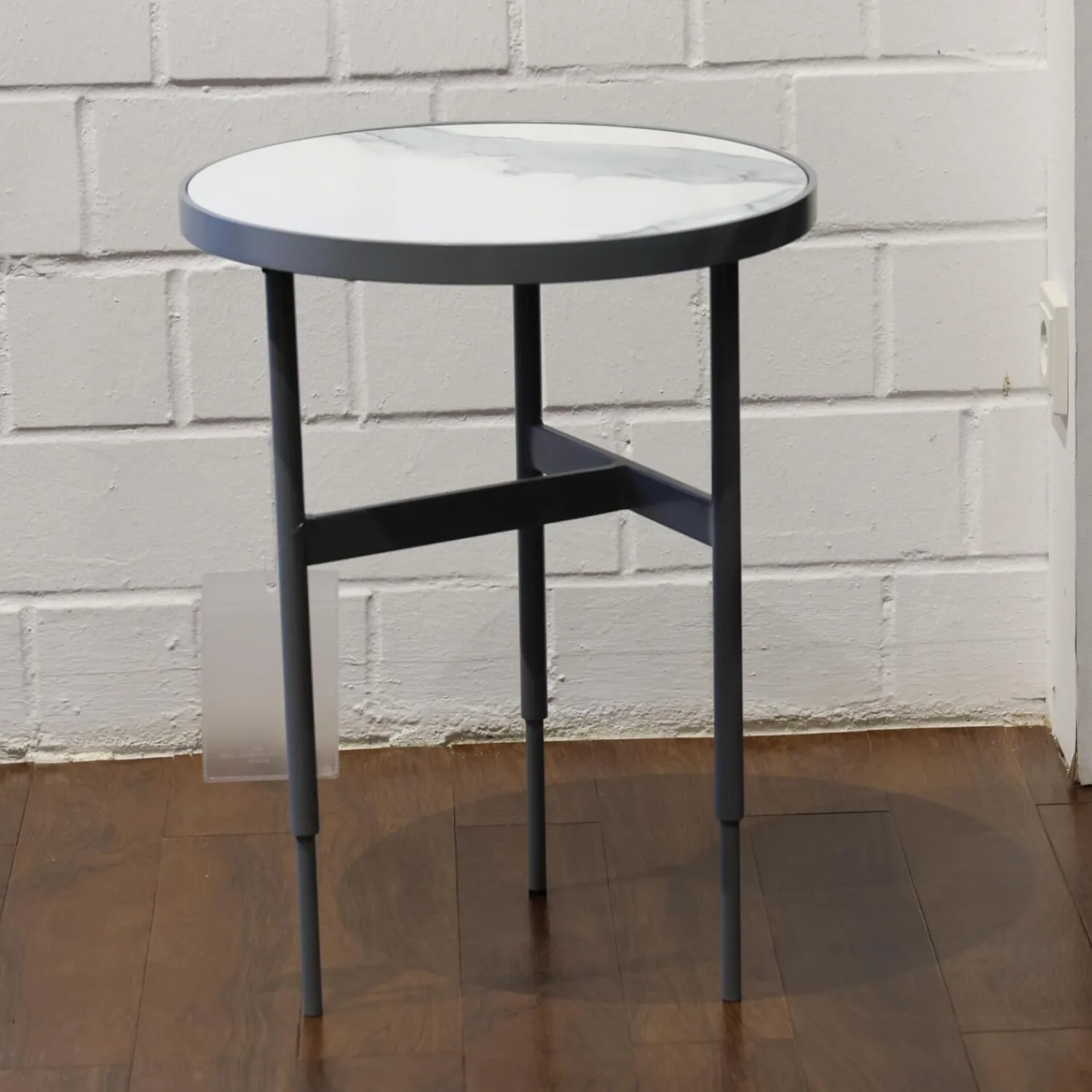 Rom Beistelltische|Beistelltisch Gio T40 3 Platte Angora Weiß Grau Gestell Schwarz