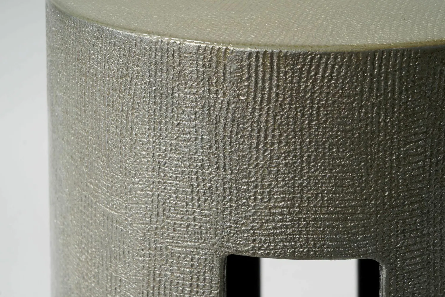 Meridiani Beistelltische|Beistelltisch Gong 35 Harz RS Farbe Jute Cat. Resina