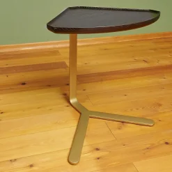 Bielefelder Werkstätten Beistelltische|Beistelltisch Joy Platte Wengefarbig Gebeizt Gestell Messingfarbig