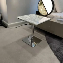 Minotti Beistelltische|Beistelltisch Kyle Platte Marmor Calacatta Weiß Grau Gestell Metall Glänzend Chrom