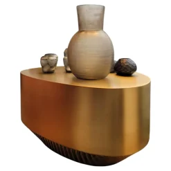 Christine Kröncke Couchtische|Beistelltisch Midas Messing Geschliffen Leicht Brüniert Sockel Handpoliert