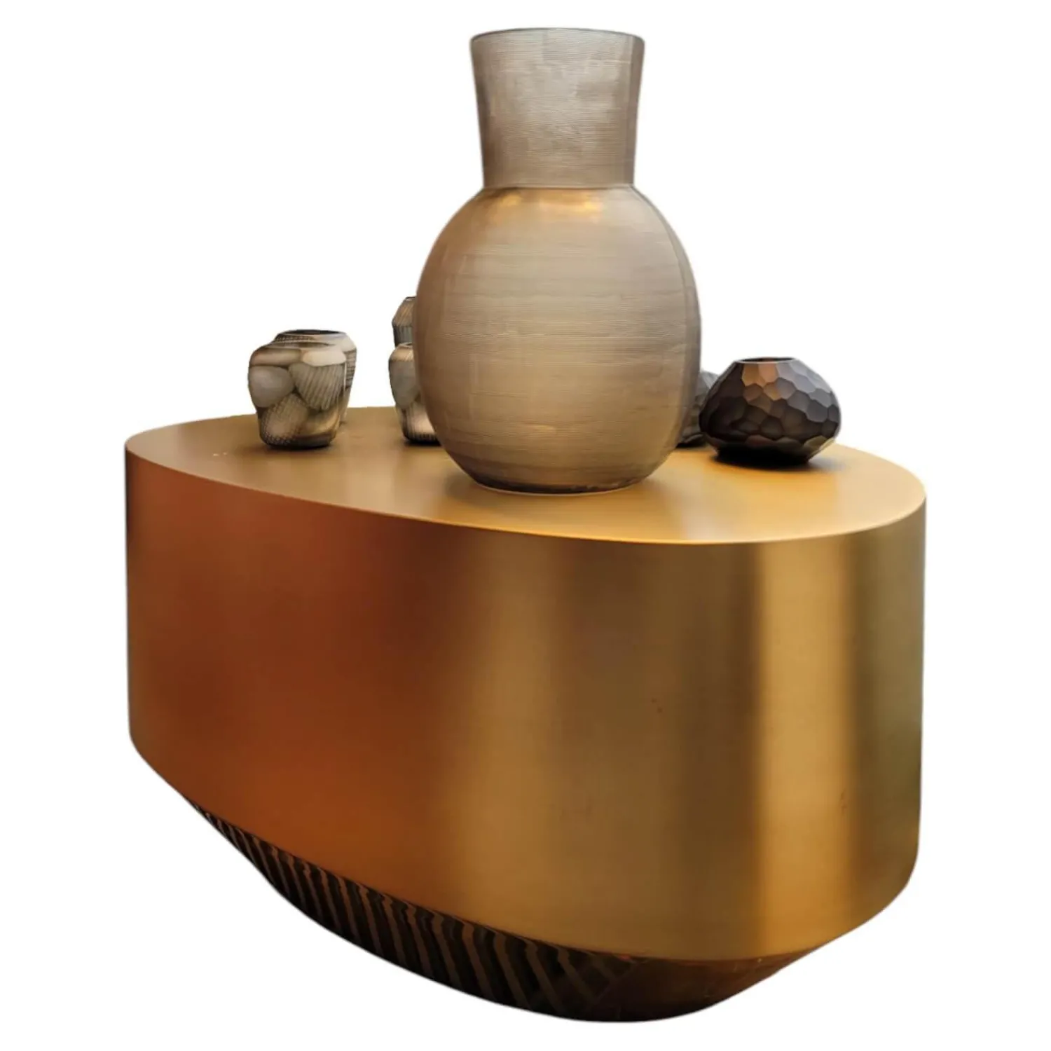 Christine Kröncke Couchtische|Beistelltisch Midas Messing Geschliffen Leicht Brüniert Sockel Handpoliert