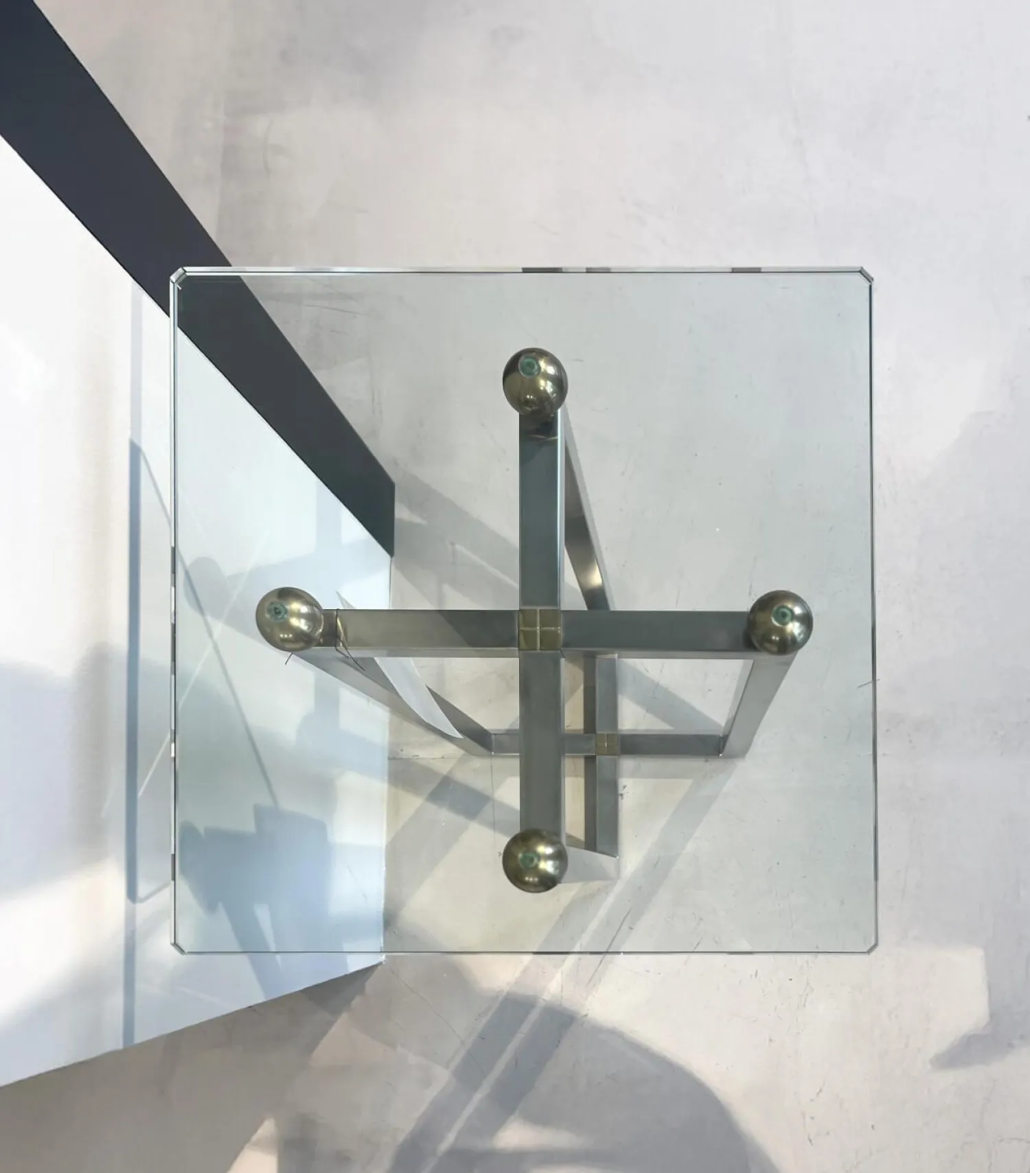 Dreieck Couchtische|Beistelltisch Platte Klarglas Gestell Metall Poliert