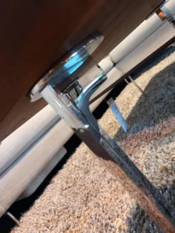 COR Beistelltische|Beistelltisch Sting T3850 Tischplatte Nussbaum Massiv Natur Geölt Gestell Verchromt Mit Syno Gleitern