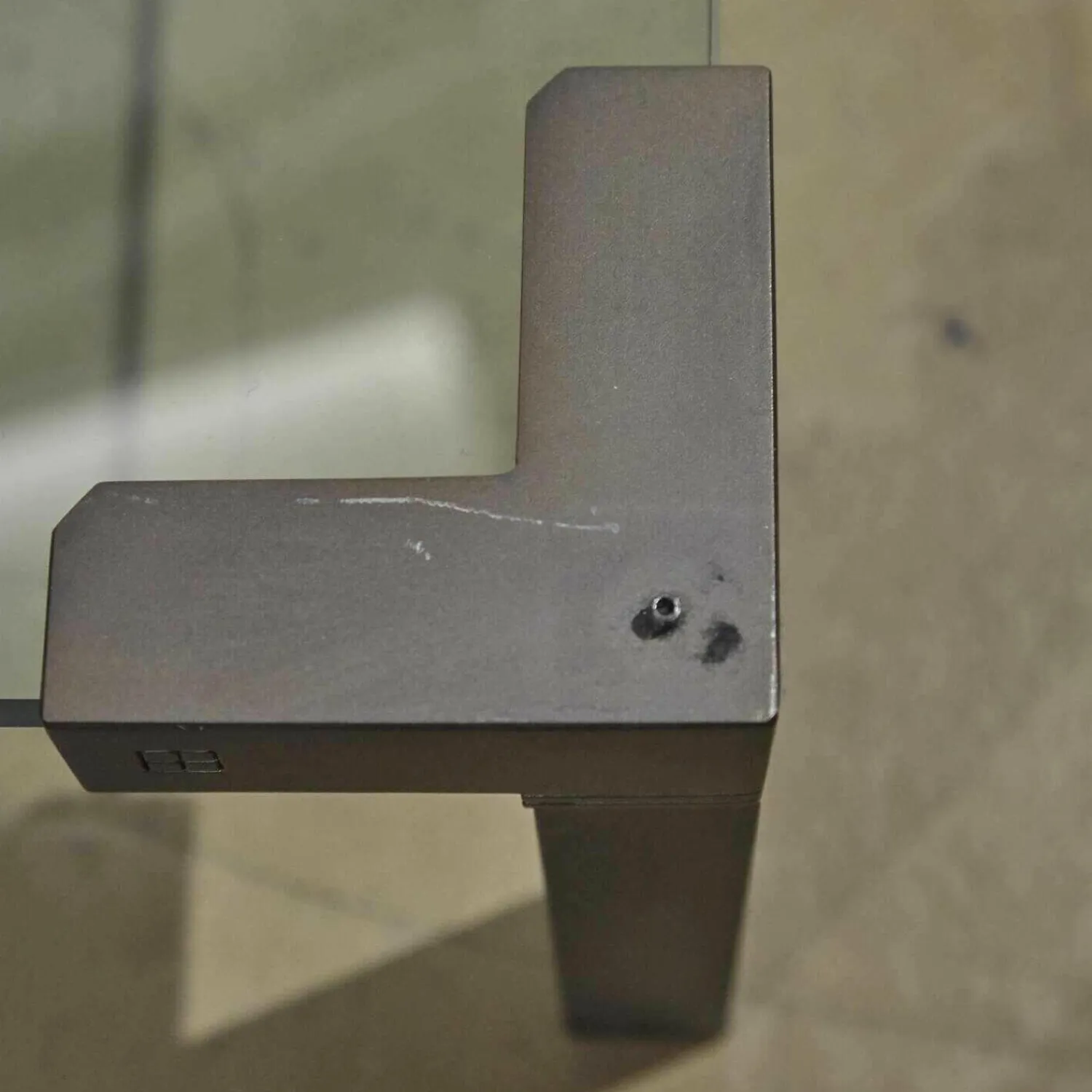 Ghyczy Beistelltische|Beistelltisch T 55D Messing Schwarz Patiniert