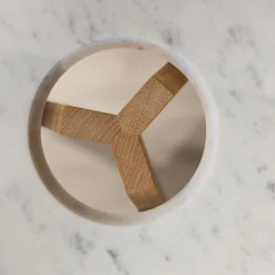 Team 7 Beistelltische|Beistelltisch Treeo Platte Carrara-C-Marmor Gestell Eiche Weißöl