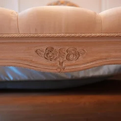 Eigene Herstellung Polsterbetten|Bett 1996 Finish Ceruse Und Gold Stoff Monte Bianco Silber Weiß Gestell Massivholz Mit Fußbank Und 2 Nachtkommoden Ohne Matratze