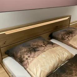 Musterring Polsterbetten|Bett Anconia Eiche Natur Massiv Mit 2 Hängekonsolen Mit Aufsatzpanleele Eiche Natur Massiv Griffe Eiche Natur Anthrazit Inklusive Beleuchtung Ohne Lattenrost Ohne Matratze