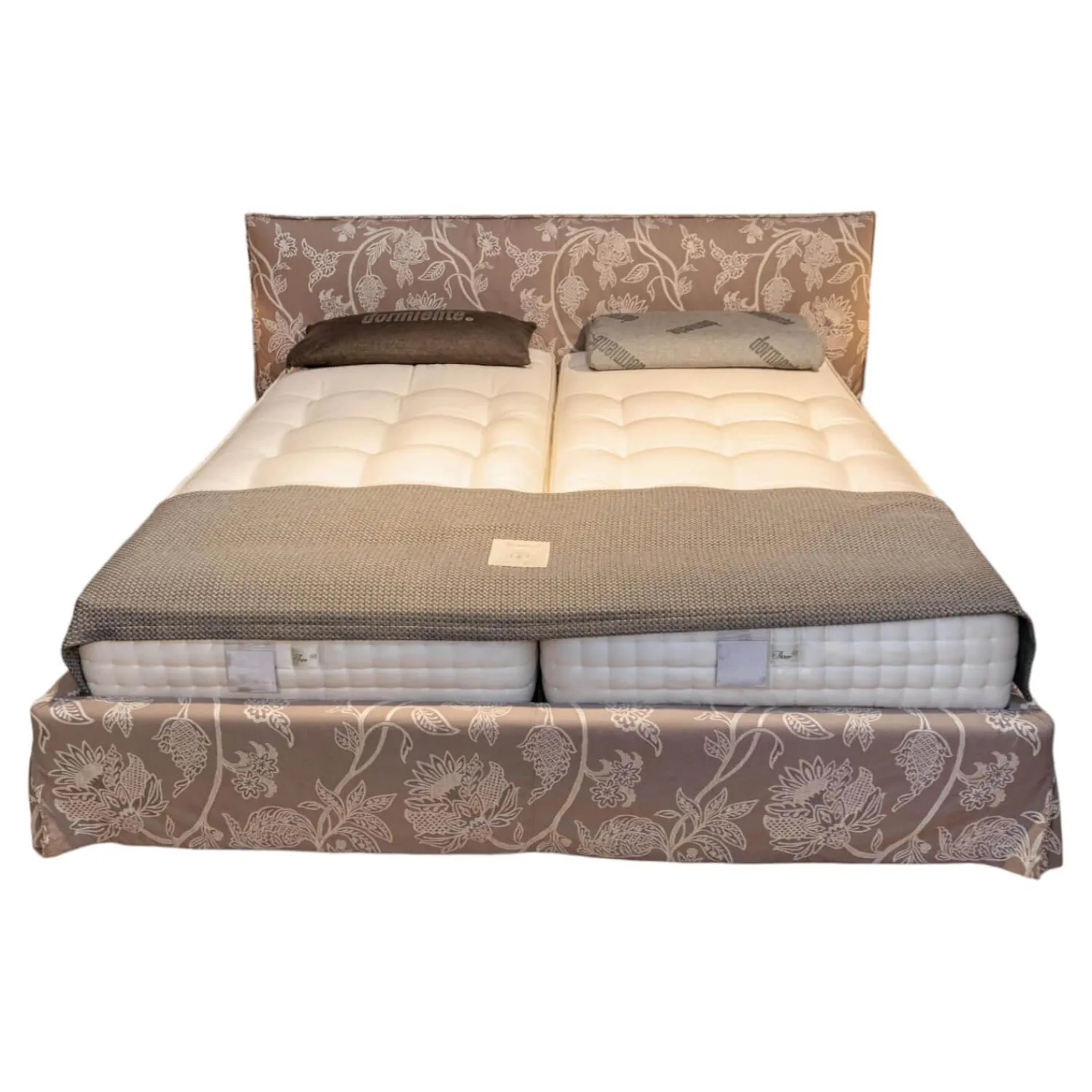 Riposana Polsterbetten|Bett Firenze Bezug Stoff Romo Madigan Chinchilla Grau Zylinderfüße Lack Schwarz Ohne Matratze Und Lattenrost