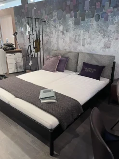 Möller Design Polsterbetten|Bett Liv Bettgestell Hoch Eiche Gebeizt Mattlack Schwarz Kernleder Rangero Schwarz Rückenkissen Stoff Moss Col. 15 Ohne Matratze