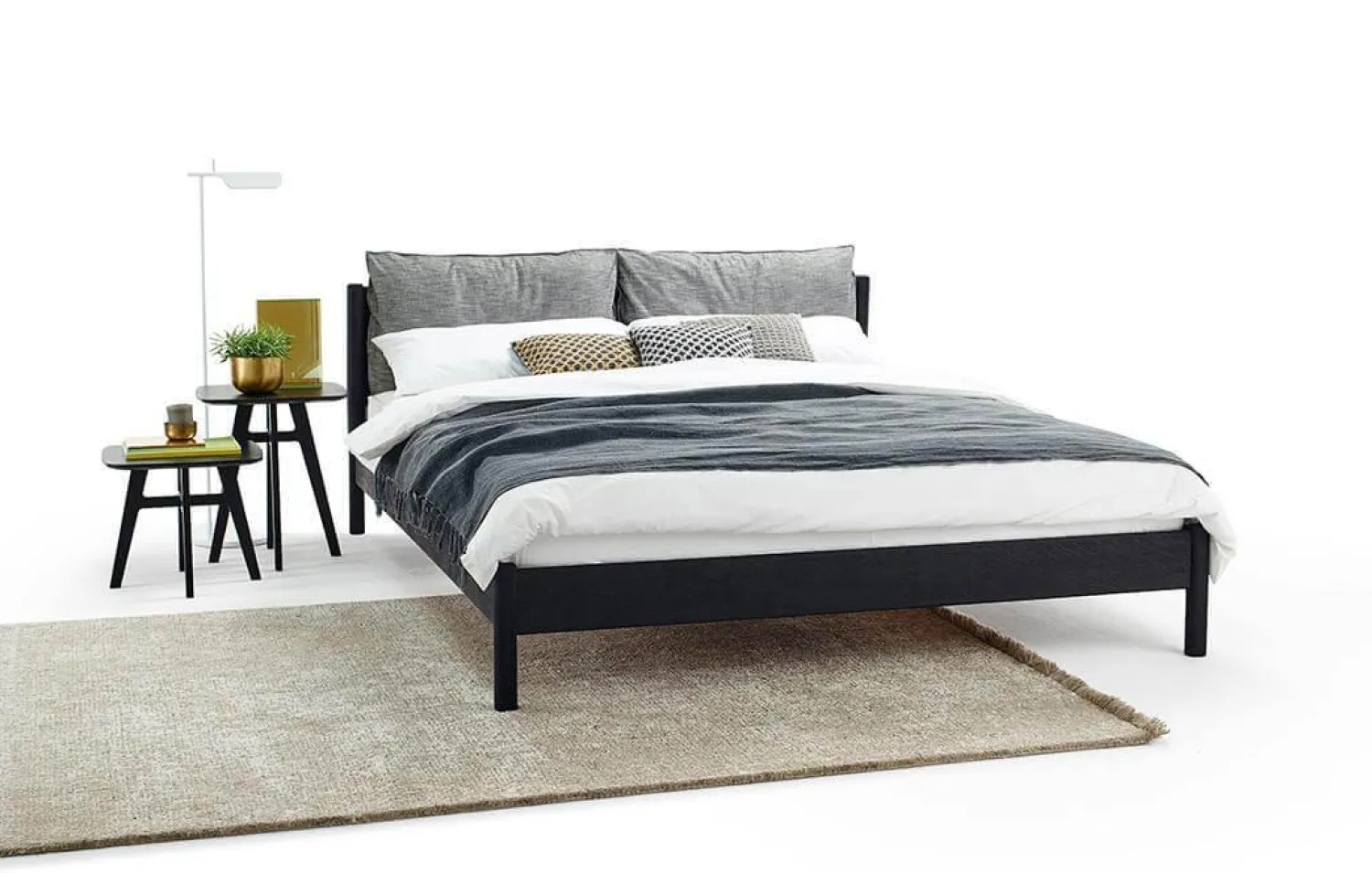 Möller Design Polsterbetten|Bett Liv Bettgestell Hoch Eiche Gebeizt Mattlack Schwarz Kernleder Rangero Schwarz Rückenkissen Stoff Moss Col. 15 Ohne Matratze