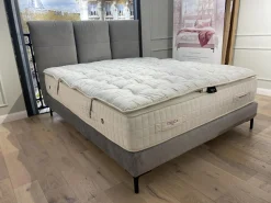 Treca Interiors Boxspringbetten|Bett Moon Stoff Endless CA16955 094 Grau Gestell Schwarz Matratze Imperial Symbiose Inklusive Topper Rivoli