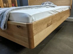 Team 7 Polsterbetten|Bett Times Eiche Wild Naturöl mit Holzhaupt ohne Lattenrost und Matratzen