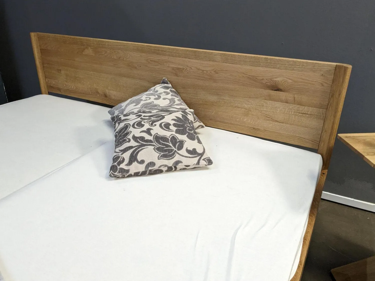 Team 7 Polsterbetten|Bett Times Eiche Wild Naturöl mit Holzhaupt ohne Lattenrost und Matratzen