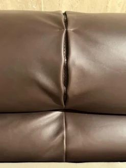 B&B Italia Polsterbetten|Bett Tufty Time Leder 1228350 Kora Dunkelbraun Füße Eiche Natur Inklusiv Matratze und Lattenrost