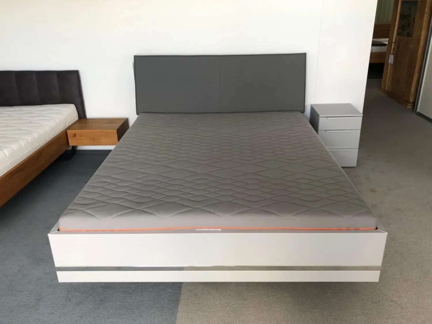 Nolte Polsterbetten|Bettanlage Concept Me 500 S9 Seidengrau ohne Lattenrost ohne Matratze mit Nachttisch Alegro